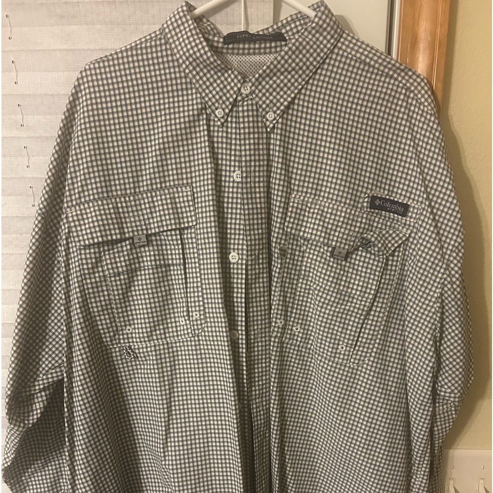 Men’s long sleeve shirt
